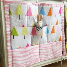 New Brand Baby Cot Bed Hanging Storage Bag Crib Organizer 60*50cm Toy Diaper Pocket for Crib Bedding Set UBY