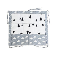 New Brand Baby Cot Bed Hanging Storage Bag Crib Organizer 60*50cm Toy Diaper Pocket for Crib Bedding Set UBY